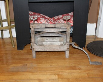 Vintage Wooden Clothes Wringer Anchor Brand Washing Machine Laundry Ringer Farmhhouse Decor