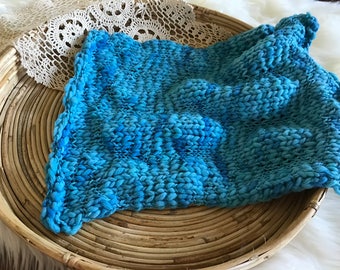 Knit Baby Blanket/Newborn Bump Blanket/Knit Baby Posing Blanket/Newborn Basket Prop/Sea Blue Chunky Photo Blanket/Mini Blanket Ready to Ship
