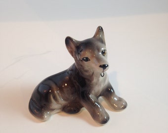 Wolf figurine | Etsy