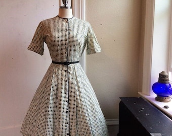 1950s Geometric Flower Print Cotton Shirtwaist Dress with Full Skirt