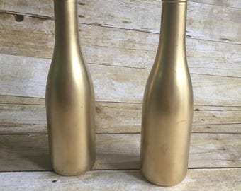 gold wine bottle | painted bottle | gold wedding decor | wedding centerpieces | wine bottles | home decor | gold vase