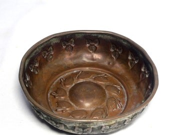 Antique - Vintage Copper Turkish bath bowl, Turkish Hamam bowl, Bathroom decor, Soap dish. Embossed motives, Turkish Handmade copper bowl