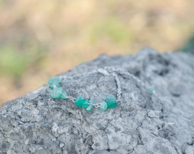 Dainty chain bracelet, Tiny bead bracelet, Beaded bracelet, Tiny green bracelet, Dainty braclet, Chain bracelet