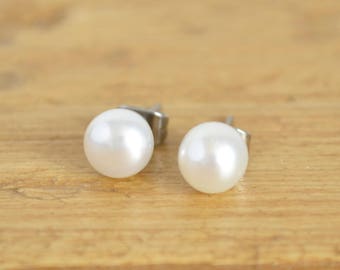 Small White Pearl Stud Earrings - White Stud Earrings - Freshwater Pearl Earrings - Everyday Jewelry - Calming Jewelry - Sensitive Earrings