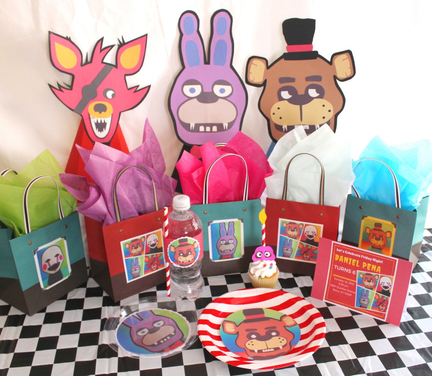 Five Nights at Freddy's Party Table Decorations