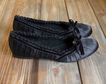 LOUIS VUITTON Ballet Flats, Black Satin, like new, Ballerina