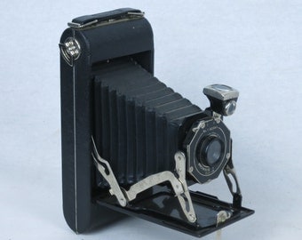 KODAK Six-16 Brownie pliant, folding rollfilm camera, ca. 1932, EXC+