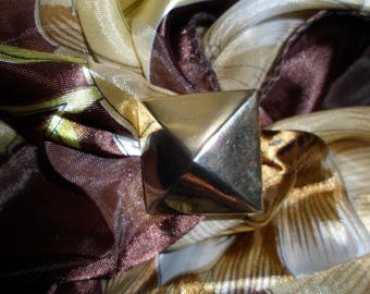Vintage Pyramid Scarf Clip/Gold Tone