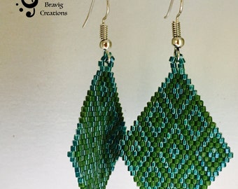 Green earring with Miyuki beads - Brick Stitch