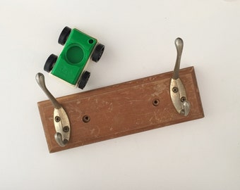 Patère d'Ecole Crochet Protemanteau Vintage en Bois / French Vintage School Coat Hanger Coat Rack