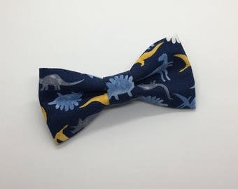 dinosaur with tie