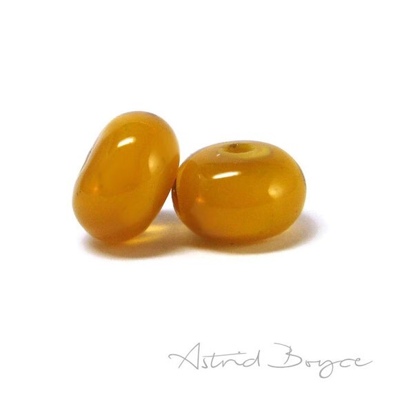 Simply Primrose Artisan Lampwork Glass Yellow Bead Pair Self Representing Artist SRA B195 Simple lamp work glass spacer bead pair in yellow