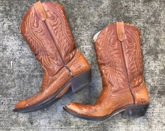 Vintage womens tan leather alligator print cowboy boots size 8.5