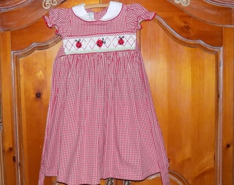 Sz. 5 Ladybug Smocked Dress