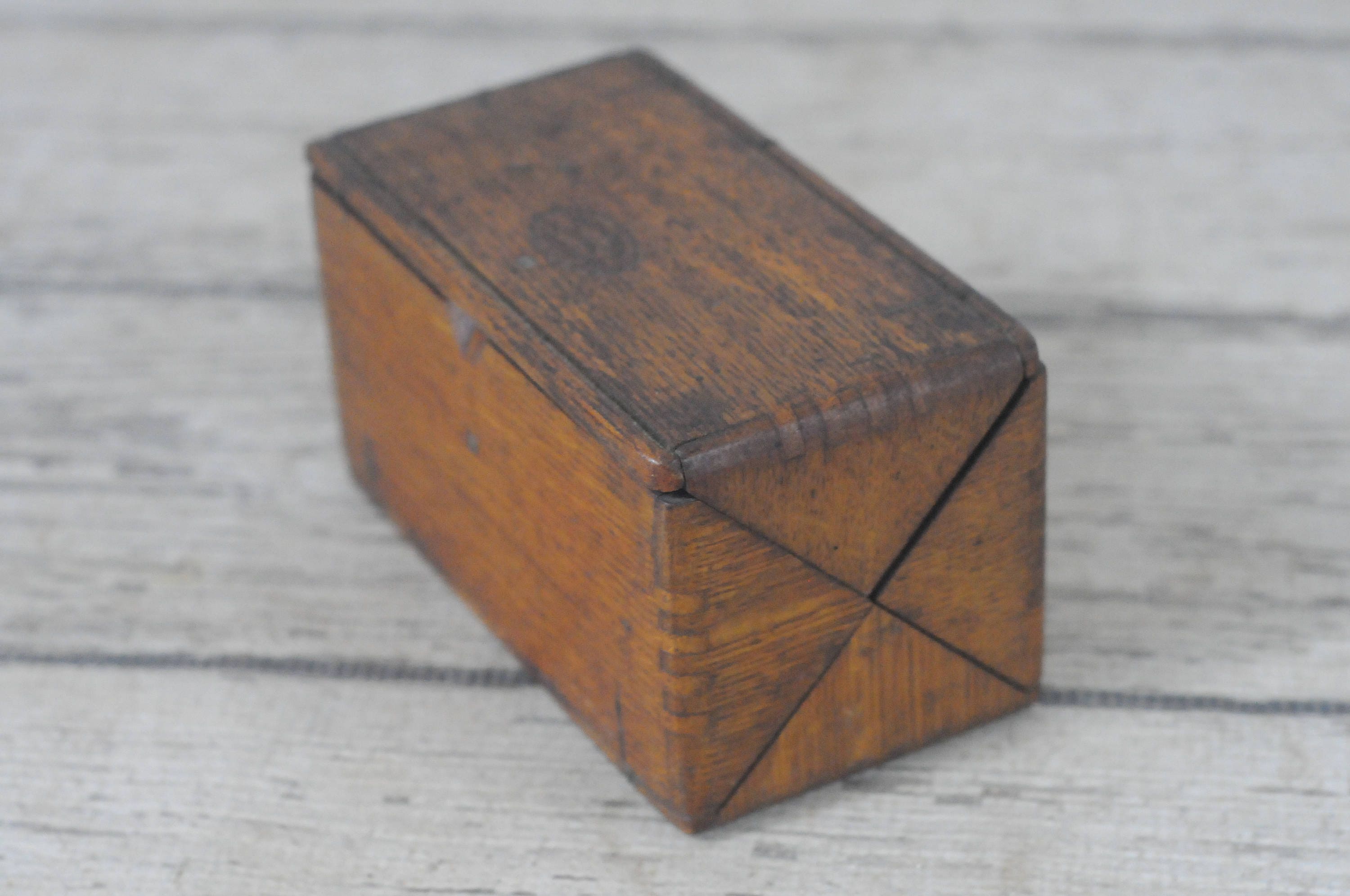 Antique Singer 1889 Oak Puzzle Box with Original Velvet Cloth