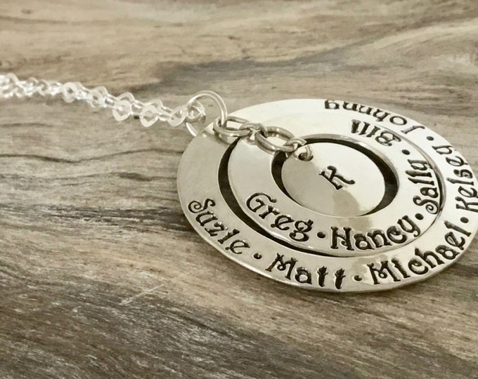 Mom Necklace with Kids Names / Sterling Silver Circle Necklace / Name Necklace / Name Jewelry / Necklace with Kids Names / Kid name Necklace