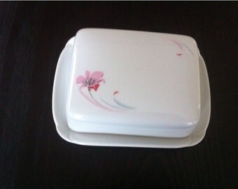ARZBERG Germany White Ceramic Butter Dish with Lid / Covered Butter Dish / Butter Dish Vintage made in Germany / /