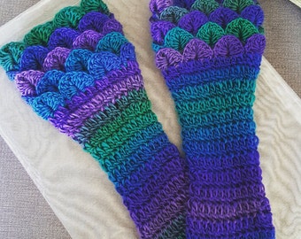 Fingerless gloves, crocodile stitch gloves, Dragon scale gloves, crocodile stitch, gloves, wrist warmers, fingerless wrist warmers