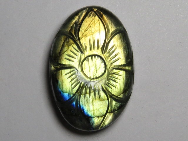 labradorite oval shape carving size 24x35 mm weight labradorite oval shape carving size 24x35 mm weight