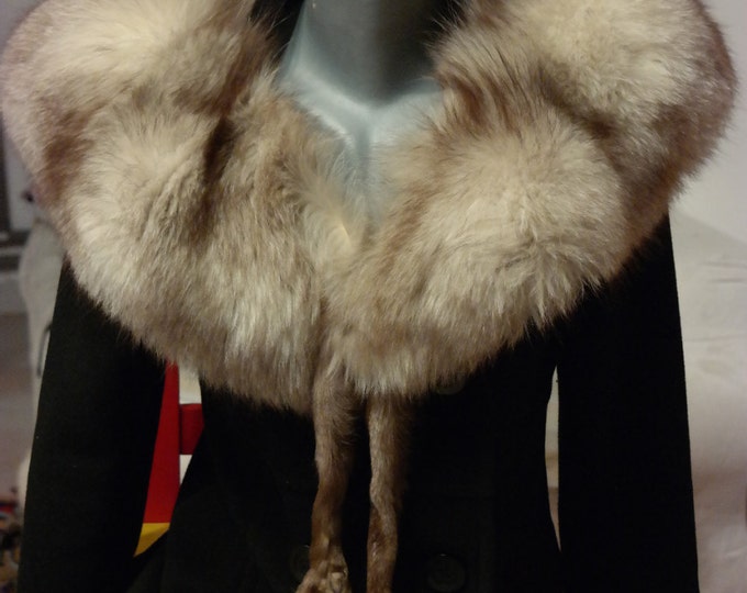 fox fur scarf, vintage real fur wrap, genuine vintage fox scarf,over shoulders fur scarf, soft and warm fur scarf,soft and fashionable fur