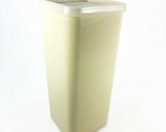 Tupperware Small Cheese Keeper and Tray 3 Pieces Almond Color Vintage Kitchen Storage