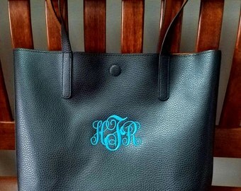 Monogrammed Bucket Style TOTE/ Handbag/ Teacher Gift/ Bridesmaid Gift/ NEW ITEM