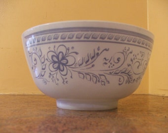 Vintage 1960s Pyrex 1.5 Quart Brittany Blue Mixing Bowl #478-B