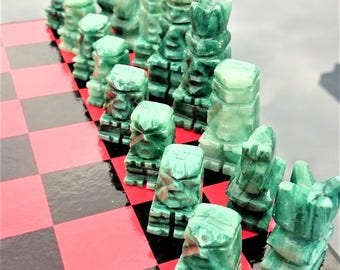 AZTEC Chess Set, Onyx, Marble, Stone, Vintage Chess Set, White and Jade Green Alabaster Pieces - Mexico #582c
