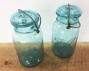 SALE***Ball Ideal Jar with Metal Bail***Regular Price 24.00
