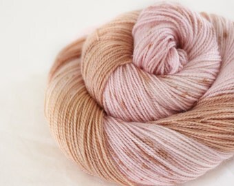 PRE-ORDER - Queenie - Gosling - 80/10/10 superwash merino/ cashmere/ nylon sock yarn