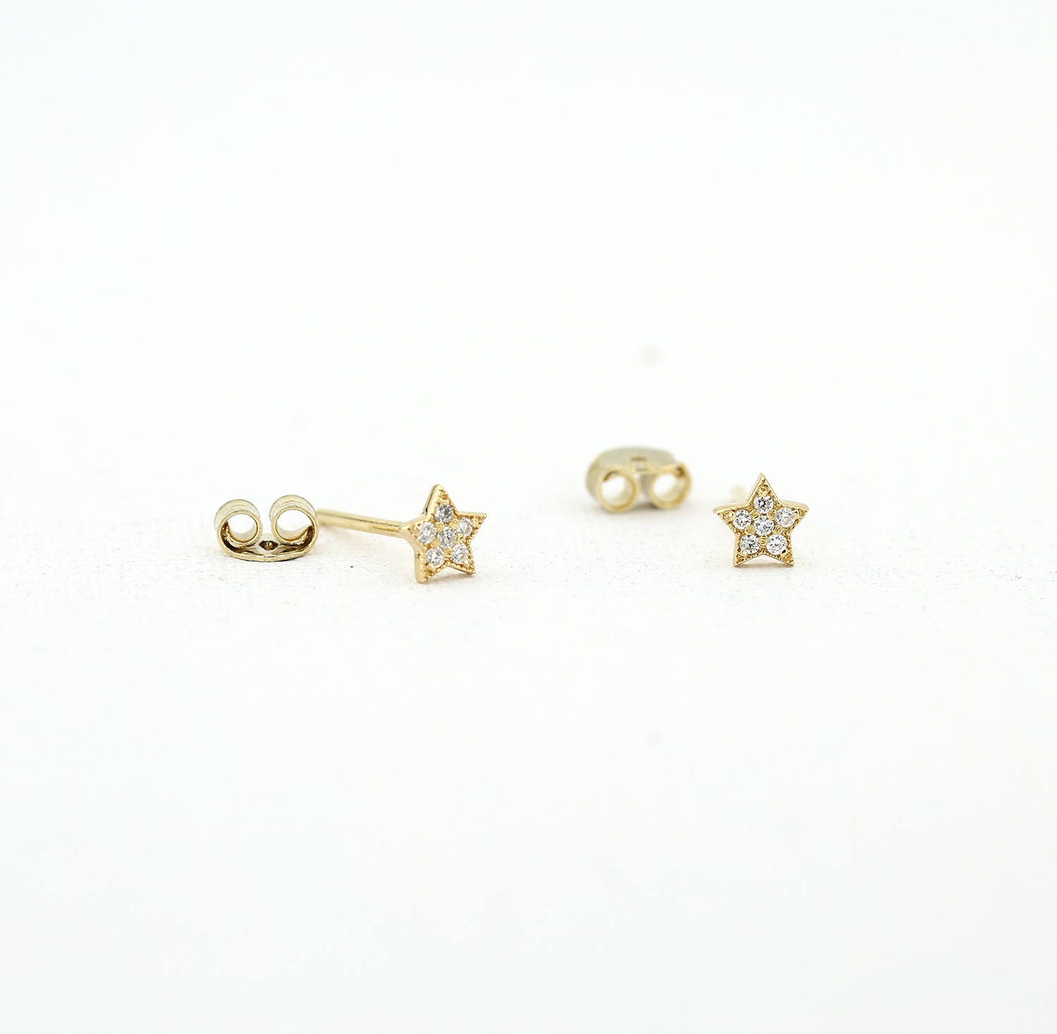 Tiny Star Earrings/ Diamond Star Earrings in 14k Solid Gold/ Tiny Diamond Earrings/ Tiny Stud Earrings/ Tiny Diamond Studs/ Minimalist