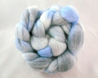 Hand Dyed Roving, Merino Roving, Hand Painted roving, Spinning fibers, felting, Roving,carded wool, 97g, 3.4 oz