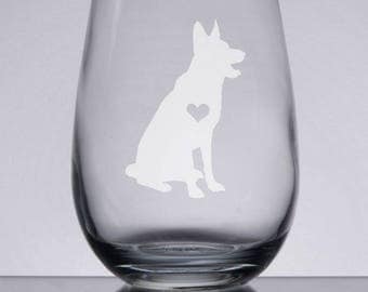 Dog Wine Glass, Customizable, German Shepherd Glass, Dog Lover Gift, German Shepherd Wine Glass, Pet Gift, Engraved Wine Glass, Etched Wine