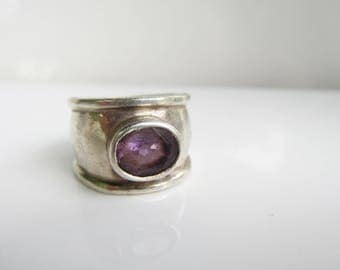 Vintage Sterling Silver and Bezel Set Faceted Amethyst Wide Band Ring - Size 6.5 1461D