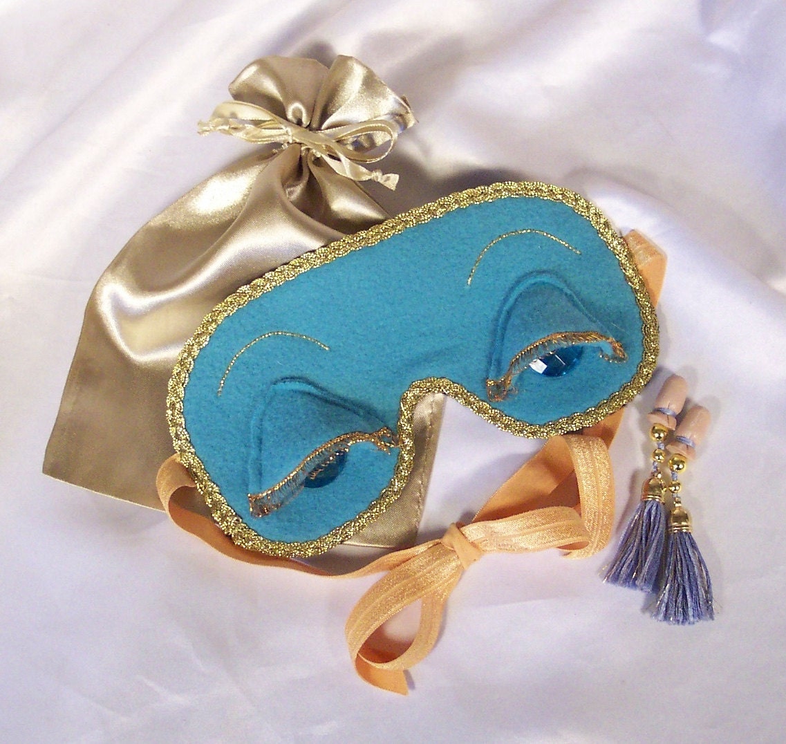 FREE SHIPPING Breakfast at Tiffanys Holly by TarnishedPast on Etsy