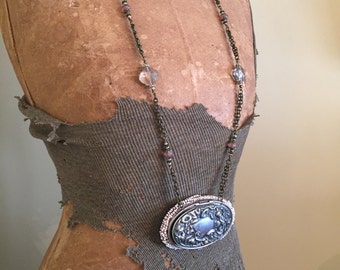 Art Nouveau Art Deco, Figural, Beaded Coin Purse Necklace