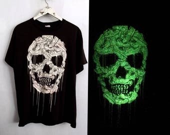 Urban Skull shirt 1990s vintage t shirt Glow in the Dark clothing 90s hip hop shirt Halloween soft grunge streetwear sneaker pimp large