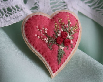 Heart Brooch, Flower Miniatures, Felt jewelry, Felt brooch, Heart embroidery, Gift for mom.Embroidered brooch, Gift for women, Gift for her