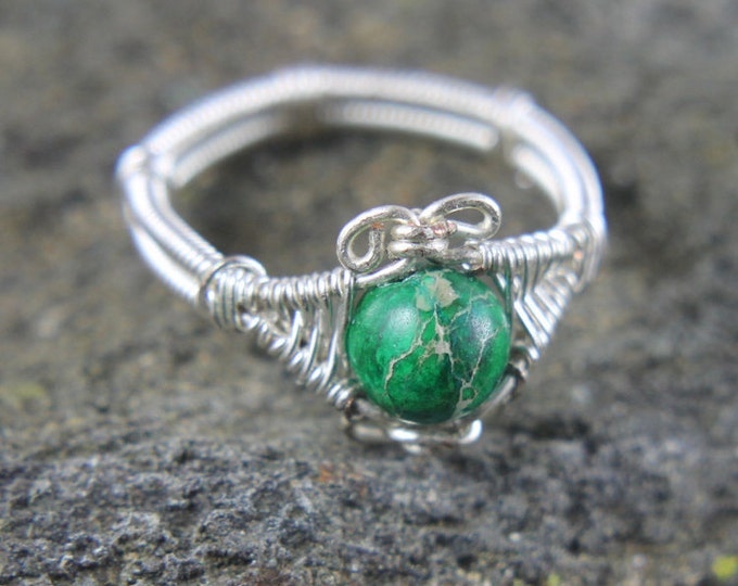 Silver Wire Weave Green Sea Jasper Ring Size 10, Wire Wrap Imperial Jasper Bead Jewelry, Unique Birthday or Valentine's Day Gift for Her