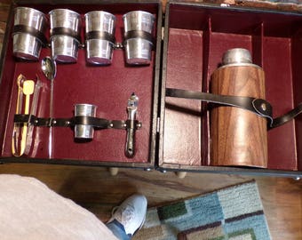 Portable three bottle travel bar, Travel bar set, Vintage travel bar set, Vintage Platt travel bar set, mixology set, Liquor case, 1960's
