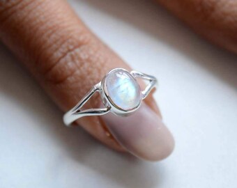 Rainbow Moonstone Sterling Silver Ring, Stackable Ring, Cabochon Rainbow Ring, 925 Silver Ring, Natural Gemstone Rings - SKU 442