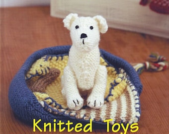 Knitted toys pattern book written by Sandra Polley from novice knitters to experienced 16 patterns of teddies and cute cuddly toys