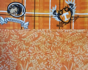 Dog bandana Tennessee Volunteers and orange reversible over the collar
