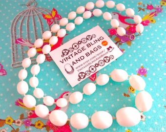 62cm vintage 1980s necklace (#1) 1980s necklace, white bead necklace, white necklace, vintage necklace, necklace, vintage bead necklace