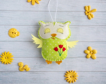 Christmas ornaments Owl gift Yellow home decor Cute gift for friend Felt animals Birthday gift for kids Green nursery wall xmas tree decor