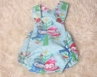 Newborn /Sitter baby girl/boy x over back romper,xmas/winter style,photographers prop,love birds fabric,cotton,elasticated legs,multi color