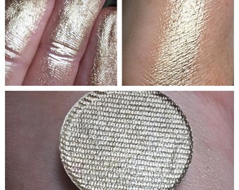 VINTAGE CHAMPAGNE- Pressed Foiled Eyeshadow Pigment - Champagne Gold