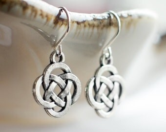 Celtic knot earrings | Antique silver Renaissance Fair earrings | Sterling silver celtic earrings | Hypoallergenic titanium charm earrings