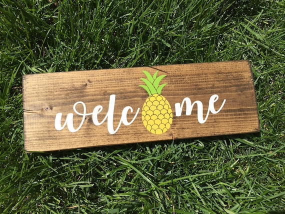 Pineapple Decor, Pineapple Sign, Welcome Sign, Summer Sign, Summer Decor