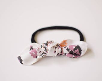 Baby Bows - Baby Headbands - Toddler Knot Headbands - Nylon Headband - Fabric Bows - Baby Shower Gift - Infant Newborn Headband - Hair Bows